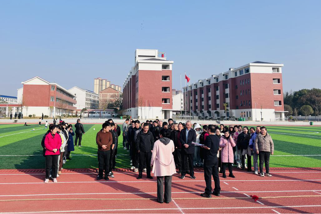 春联街道：力拔千钧展风采，拔河赛事激情扬