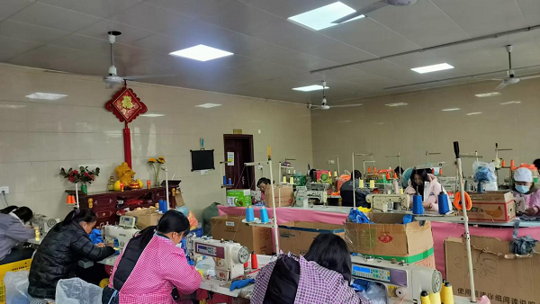 谭桥街道流和社区：工厂建到家门口  托起群众增收梦