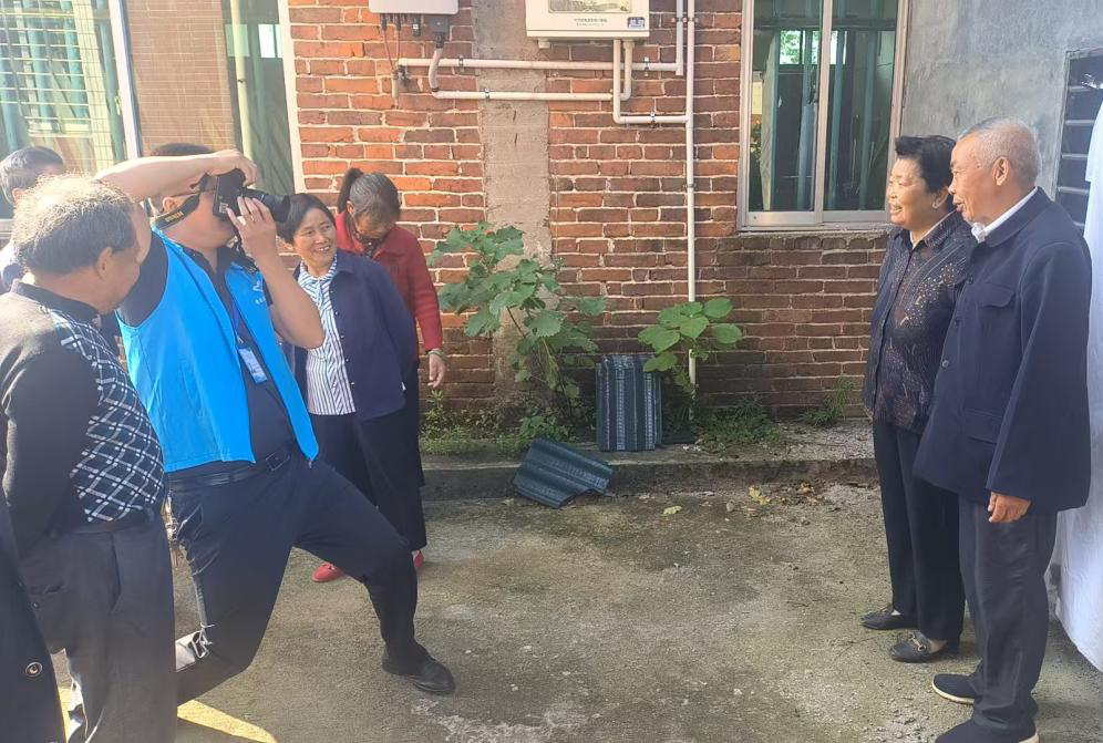 春联街道团工委：一老一小皆牵挂，一镜一帧总关情