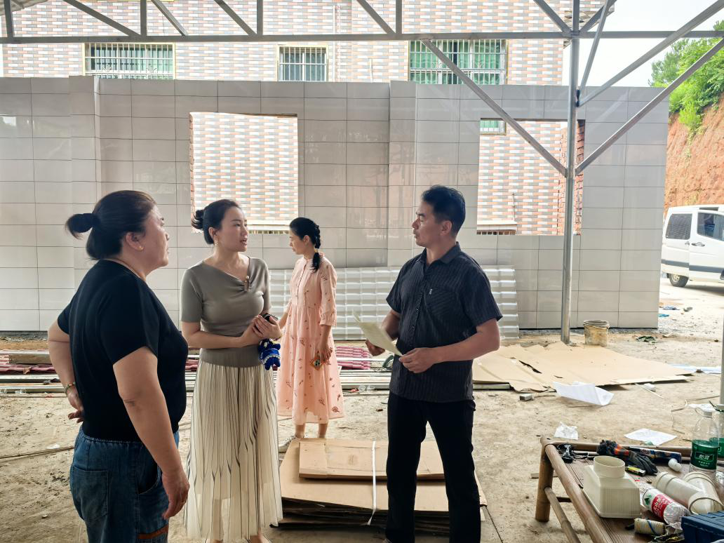 春联街道：访企业问需求，解难题促发展。