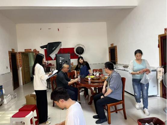 酒埠江镇：“零距离”走访电商企业，持续优化营商环境