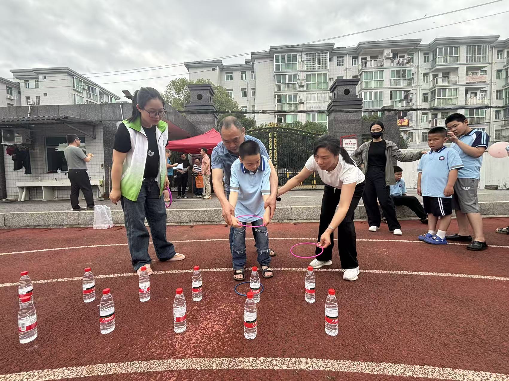 “湘当有爱·四季同行”社工暖护特殊童心--走进攸县特殊学校开展残障同行主题服务活动