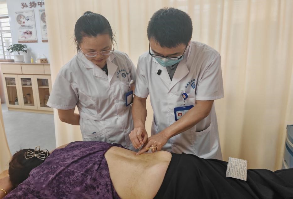 菜花坪镇：推动优质医疗资源精准下沉 激活基层卫健新动能